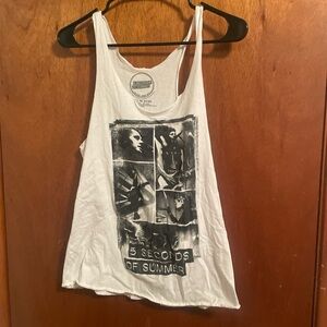 5 seconds of summer tank